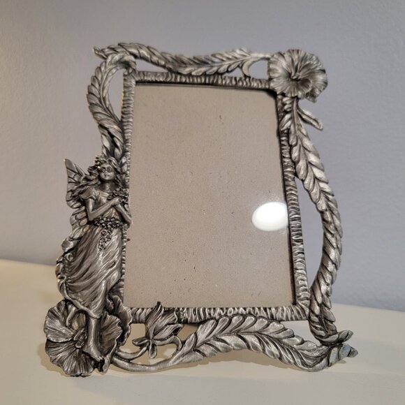 Vintage Pewter Angel Photo Frame with Flowers - Picture 3 of 5